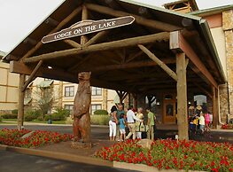 Darien Lake Lodge on the Lake