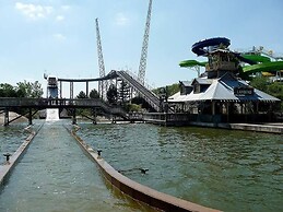 Darien Lake Lodge on the Lake