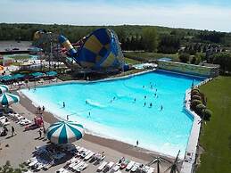 Darien Lake Lodge on the Lake