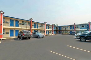 Studio 6 Suites Albany, OR