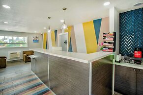 Studio 6 Suites Albany, OR