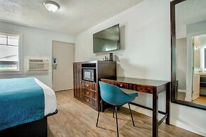 Studio 6 Suites Albany, OR