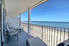 Atlantic Oceanfront Hotel