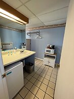 Beau Rivage Motel