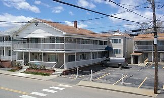 Beau Rivage Motel