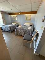 Beau Rivage Motel