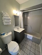 Sand Pebble Motor Lodge