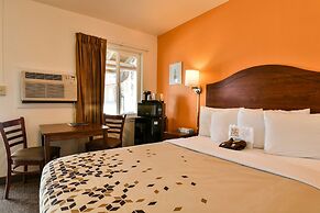 Adventure Inn & Motel