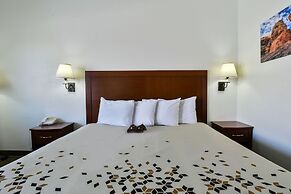 Adventure Inn & Motel