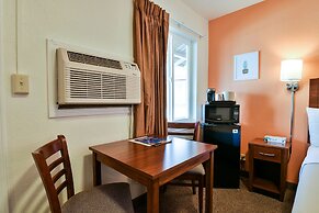 Adventure Inn & Motel