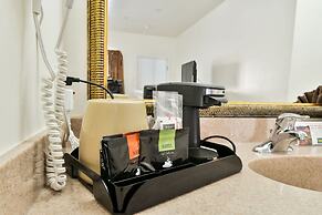 Adventure Inn & Motel