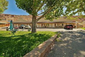 Adventure Inn & Motel