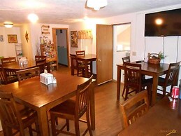 The Brookside Motel