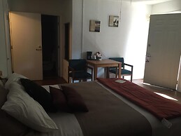 The Brookside Motel
