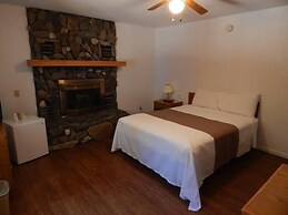 The Brookside Motel