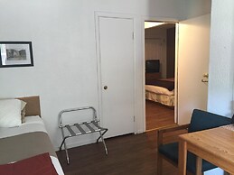 The Brookside Motel