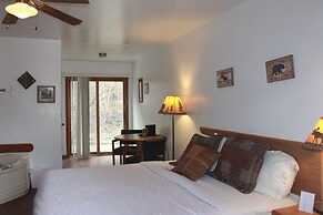 The Brookside Motel