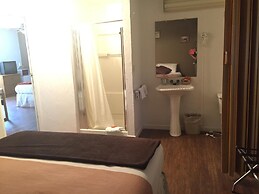 The Brookside Motel