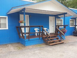 The Brookside Motel