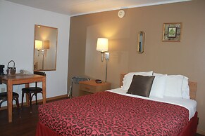 The Brookside Motel