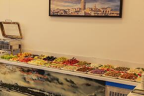 The Magnaura Palace Hotel