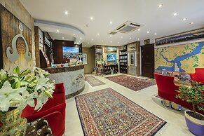 The Magnaura Palace Hotel