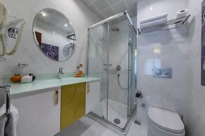 The Magnaura Palace Hotel