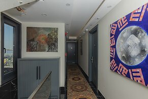 The Magnaura Palace Hotel