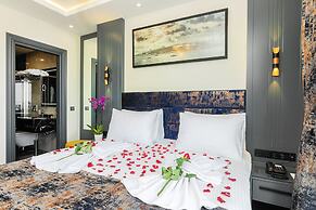 The Magnaura Palace Hotel