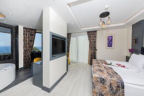 The Magnaura Palace Hotel