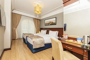 The Magnaura Palace Hotel