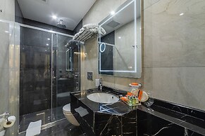 The Magnaura Palace Hotel