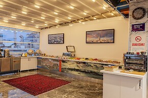 The Magnaura Palace Hotel