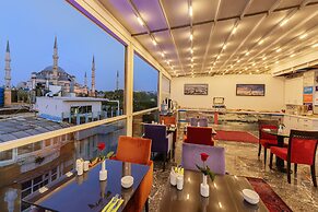 The Magnaura Palace Hotel