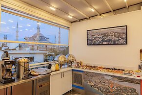 The Magnaura Palace Hotel