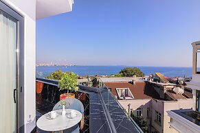 The Magnaura Palace Hotel