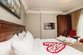 The Magnaura Palace Hotel