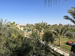 Zad Elmosafer Guest House