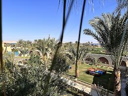 Zad Elmosafer Guest House