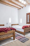 Zad Elmosafer Guest House