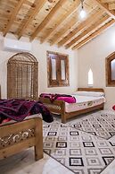 Zad Elmosafer Guest House