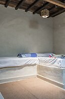 Zad Elmosafer Guest House