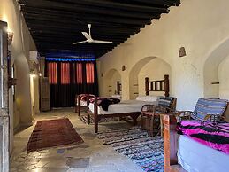 Zad Elmosafer Guest House