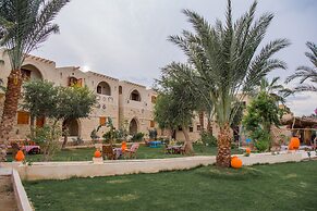 Zad Elmosafer Guest House