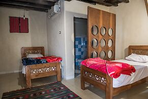 Zad Elmosafer Guest House