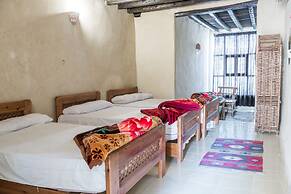 Zad Elmosafer Guest House