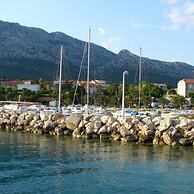 Apartments Trstenica