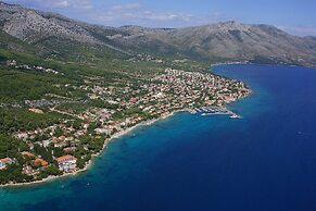 Apartments Trstenica