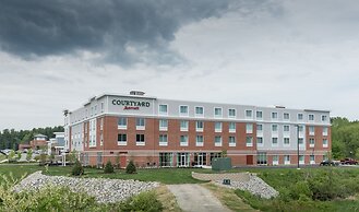 Courtyard by Marriott Boston Littleton