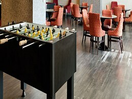 Global Luxury Suites at Exchange